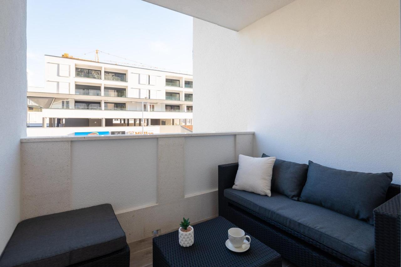 River Park Apartments Omis Exterior photo